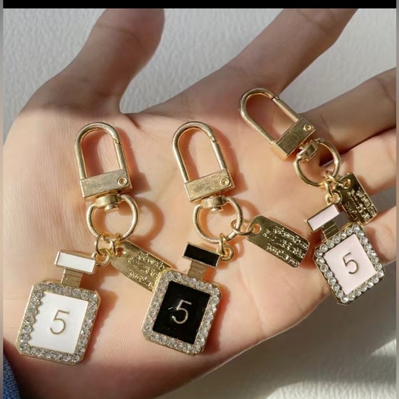 New Rhinestone Perfume Keychain/Purse Charm in White - Picture 10 of 10